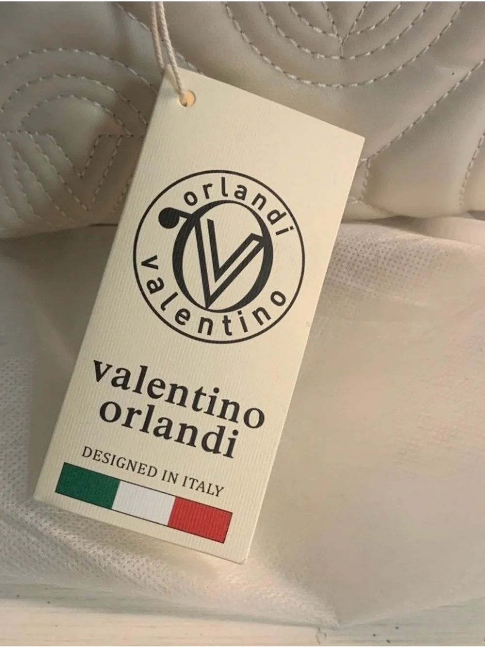 Valentino Orlandi Cream
Quilted Bag - Picture 11 of 12